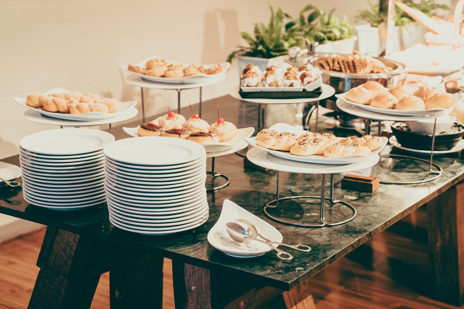 Making Corporate Catering Service Customized for You
