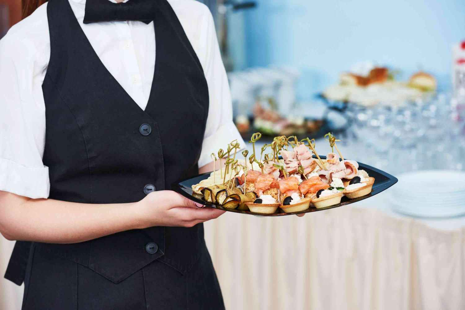 What to look for in your small party catering?