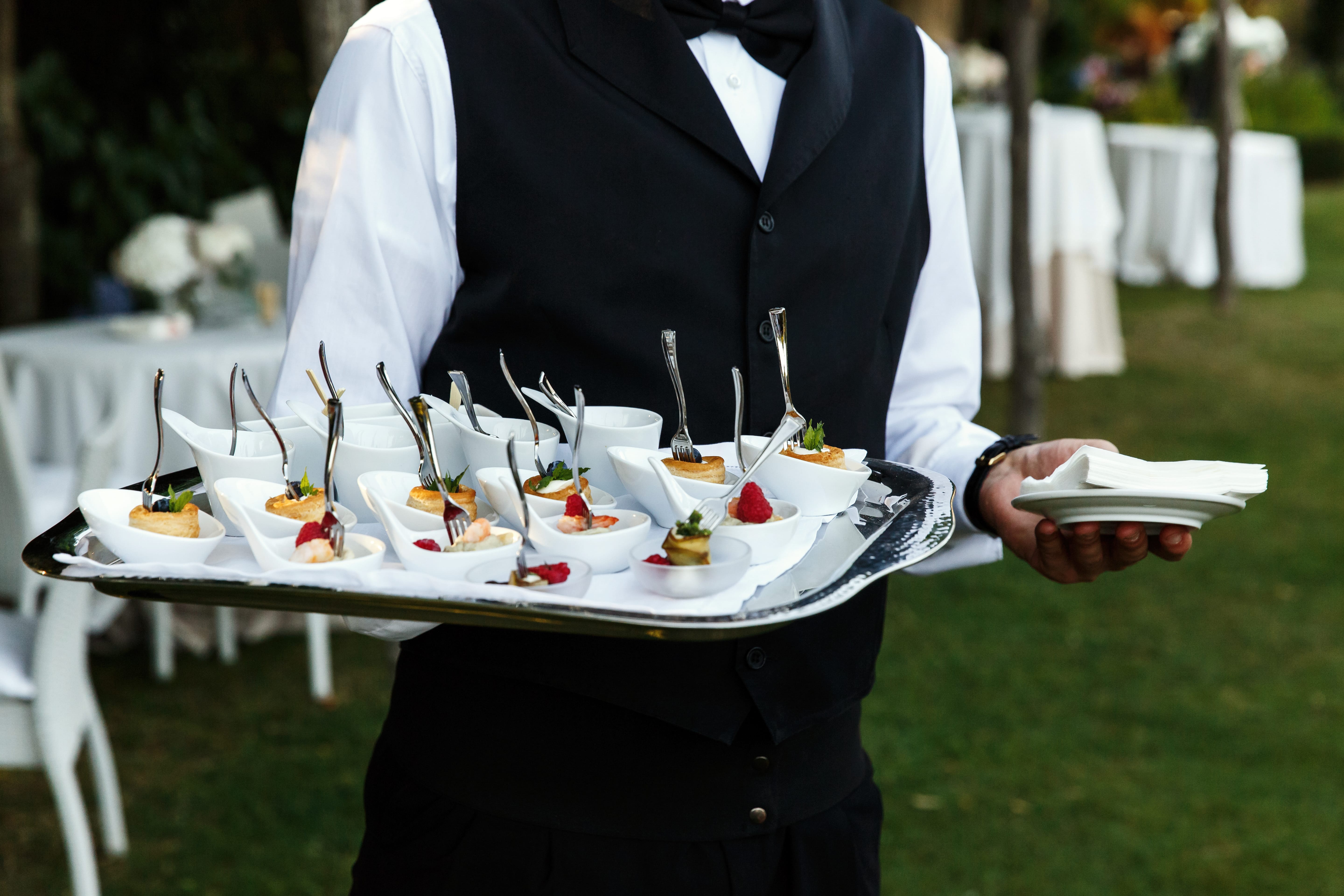 Tips for Choosing Your Catering Service for Your Business Event